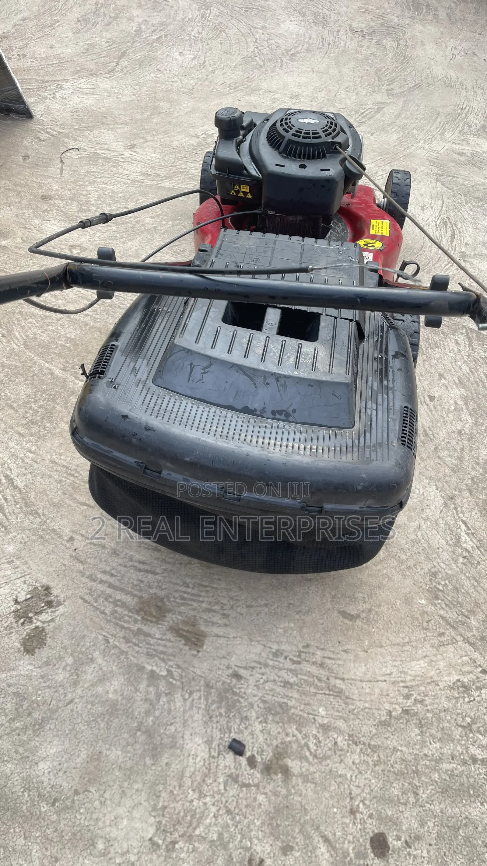 Mountfield SP185 Is a Self-Propelled Petrol Rotary Lawnmower