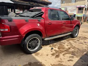 Ford Explorer Sport Trac 2010 Red