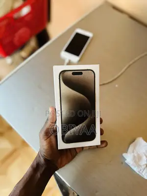 New Apple iPhone 15 Pro Max 256 GB Silver