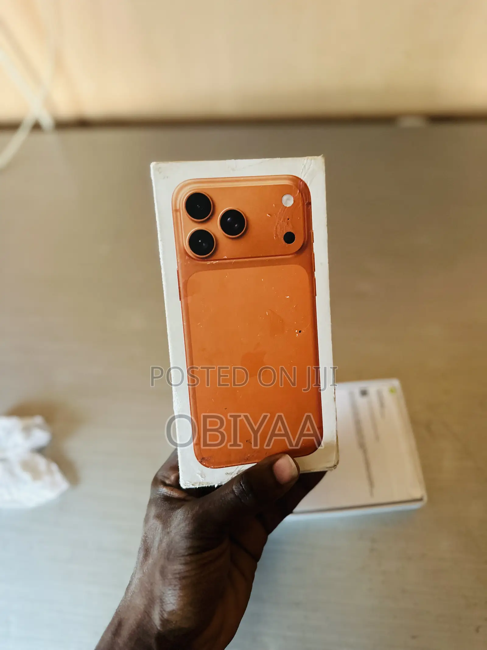 New Apple iPhone 17 Pro Max 256 GB Orange