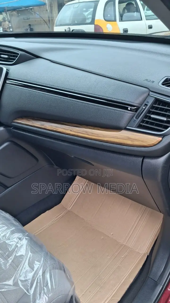 Honda CR-V 2019 Red