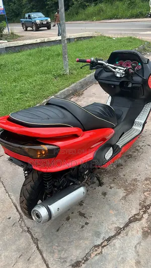 Yamaha Majesty 1999