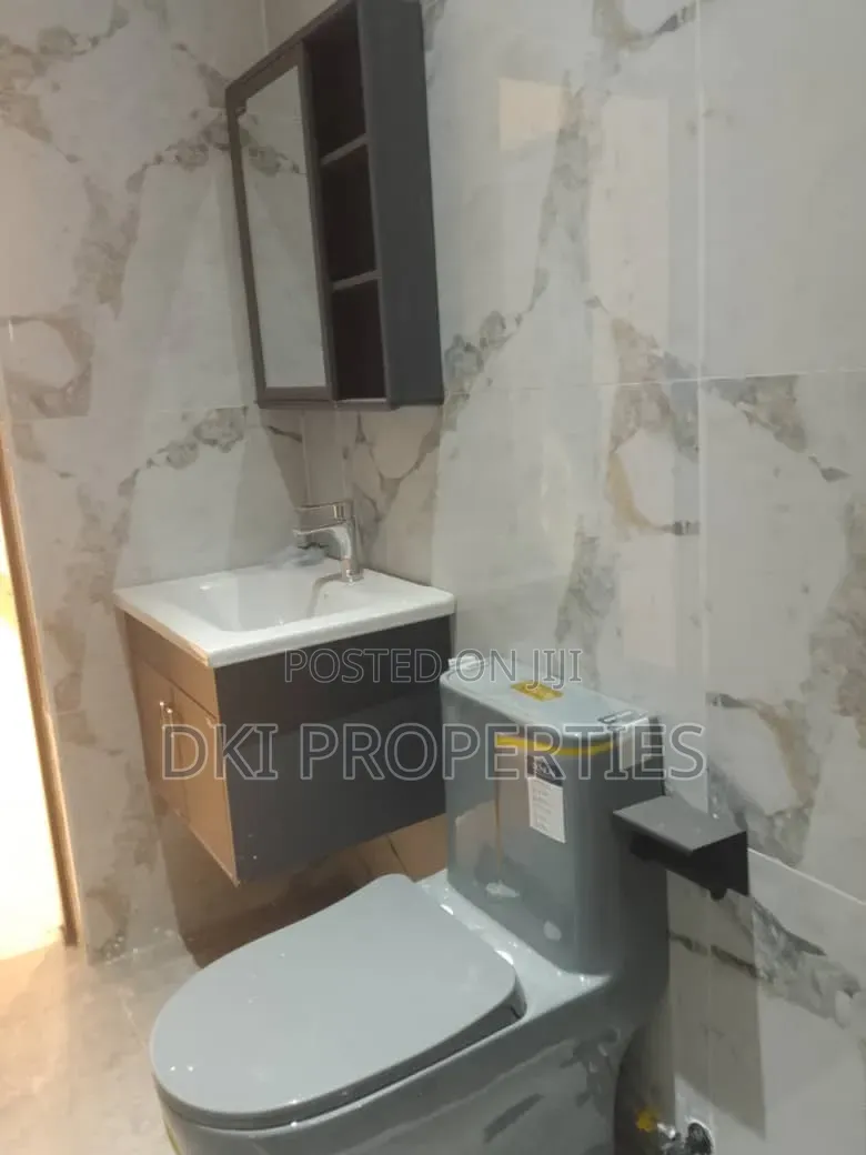 3bdrm House in Dki Properties, Amrahia for sale