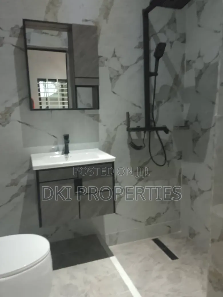 3bdrm House in Dki Properties, Amrahia for sale