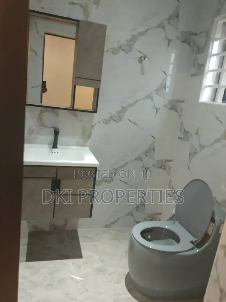 3bdrm House in Dki Properties, Amrahia for sale