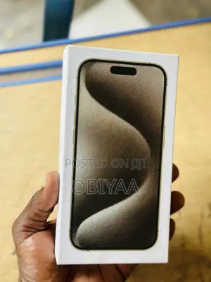 New Apple iPhone 15 Pro Max 256 GB White