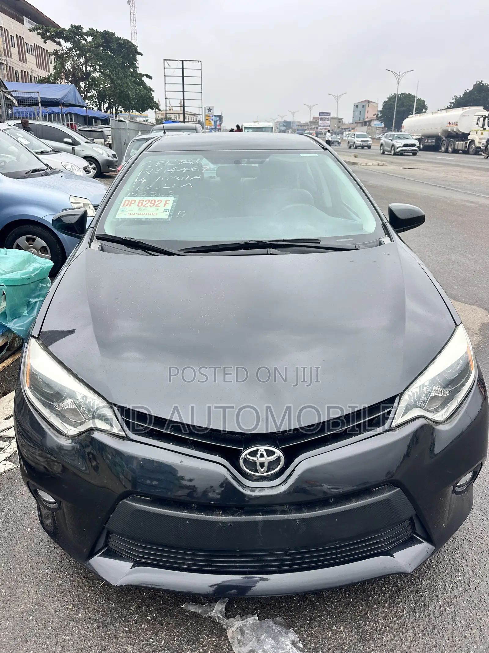 Toyota Corolla LE 4dr Sedan (1.8L 4cyl CVT) 2015 Black