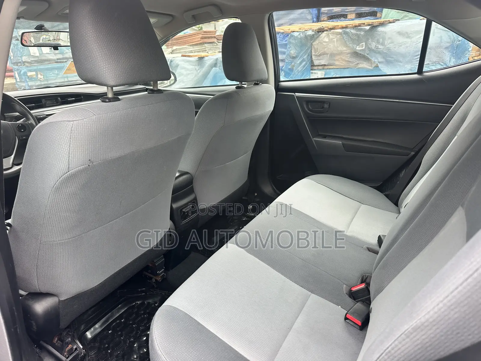Toyota Corolla LE 4dr Sedan (1.8L 4cyl CVT) 2015 Black