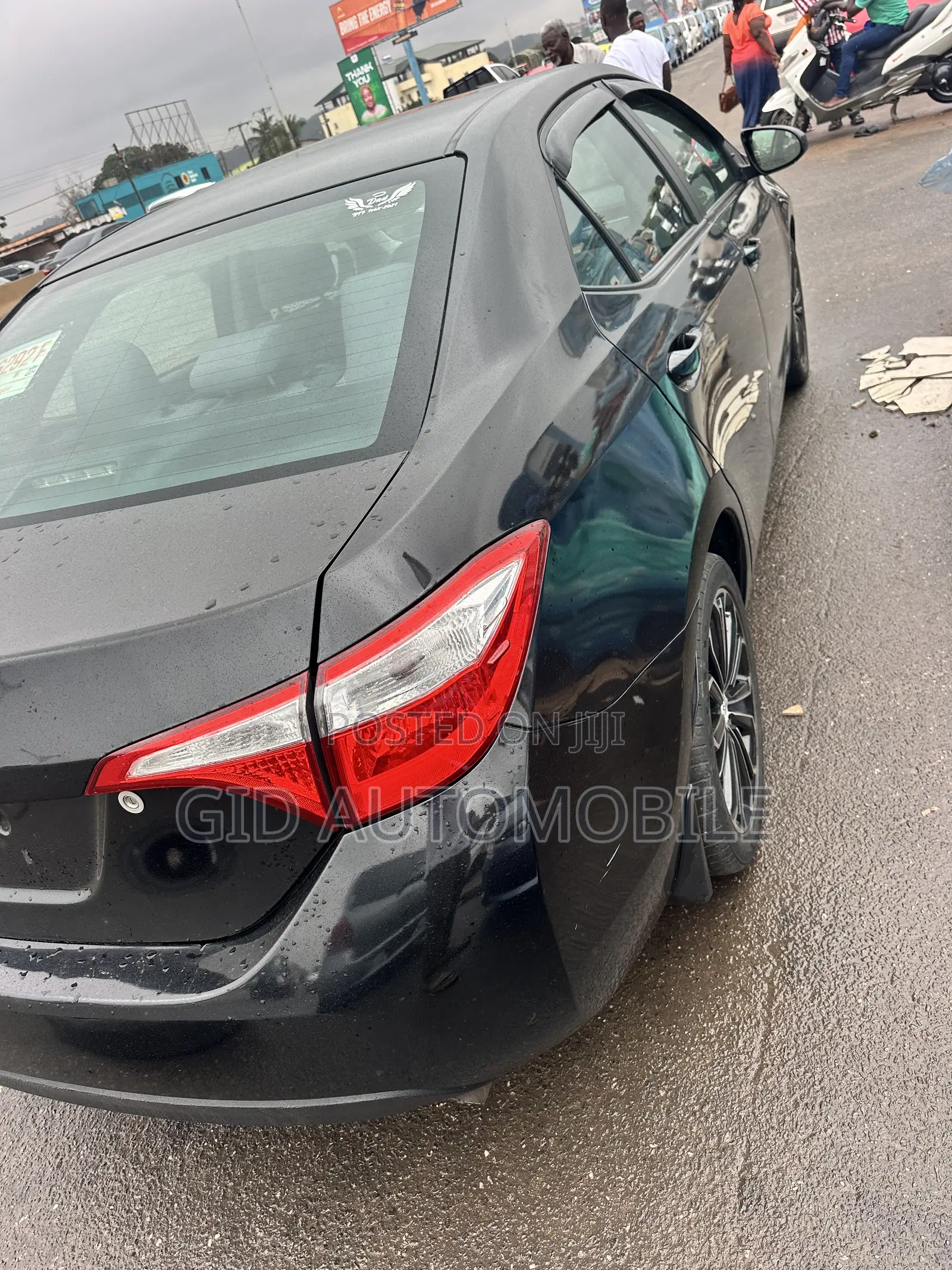 Toyota Corolla LE 4dr Sedan (1.8L 4cyl CVT) 2015 Black