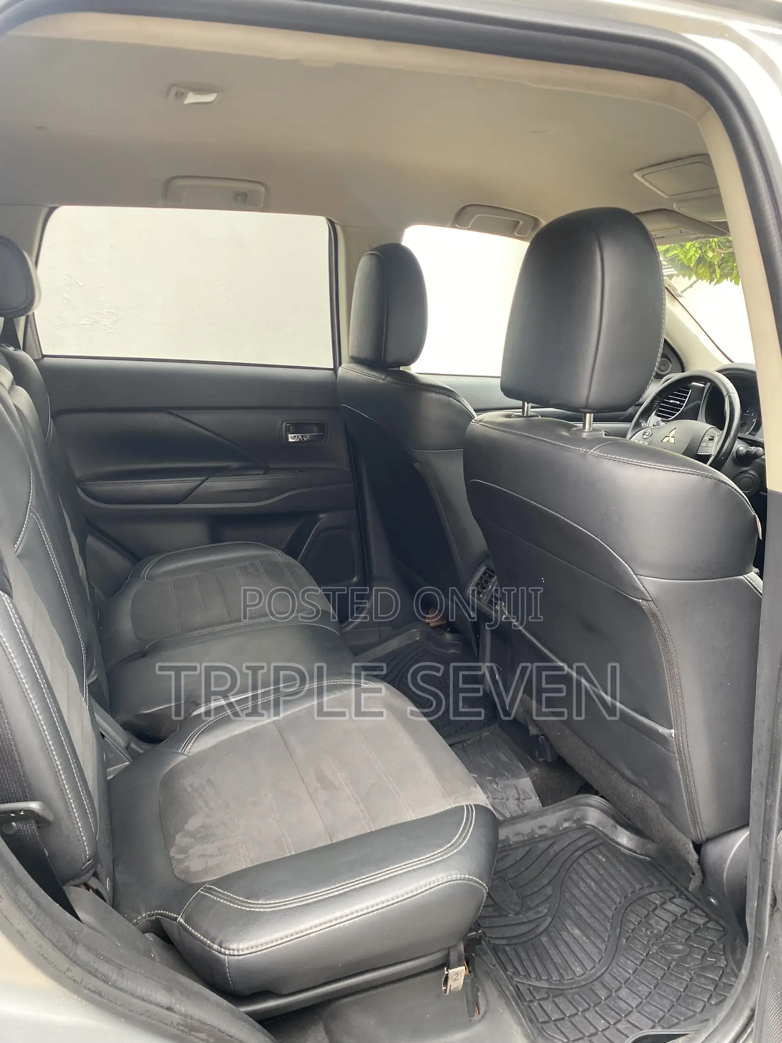 Mitsubishi Outlander 2020 Silver