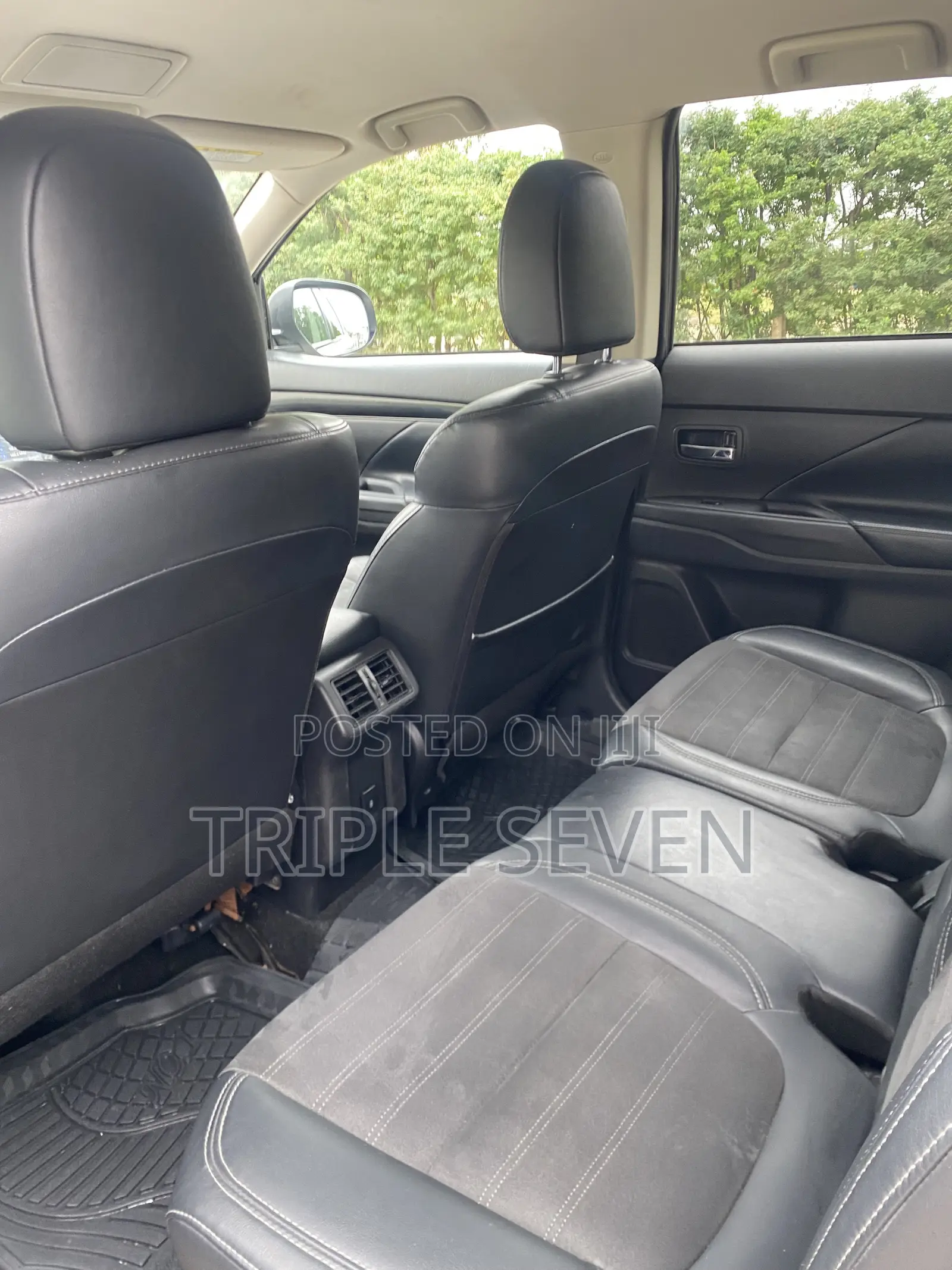 Mitsubishi Outlander 2020 Silver