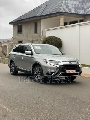 Mitsubishi Outlander 2020 Silver