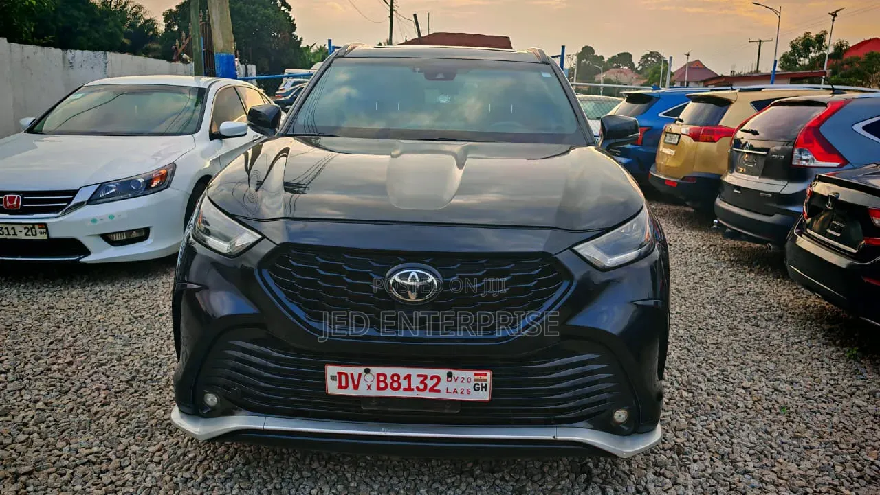 Toyota Highlander 2022 Black