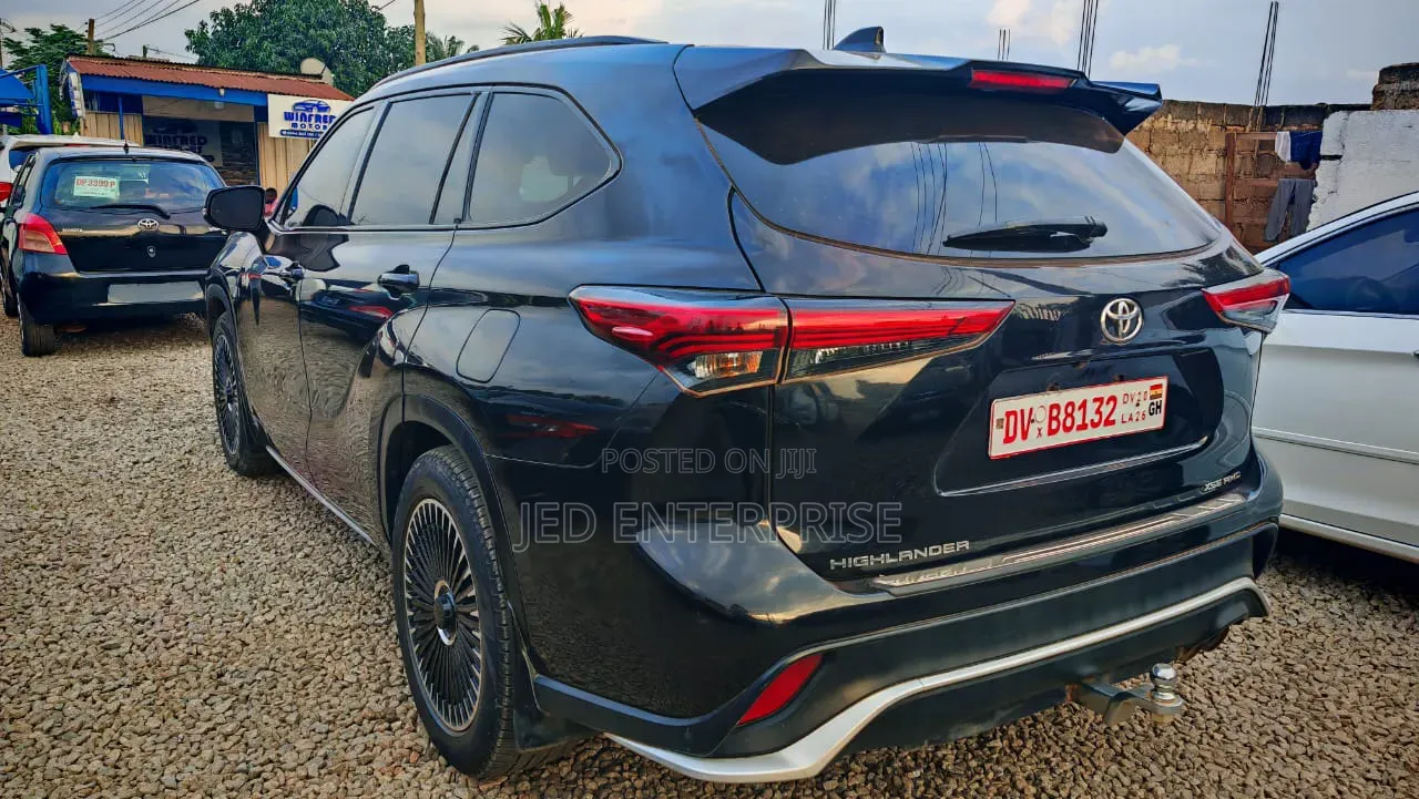 Toyota Highlander 2022 Black