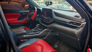Toyota Highlander 2022 Black