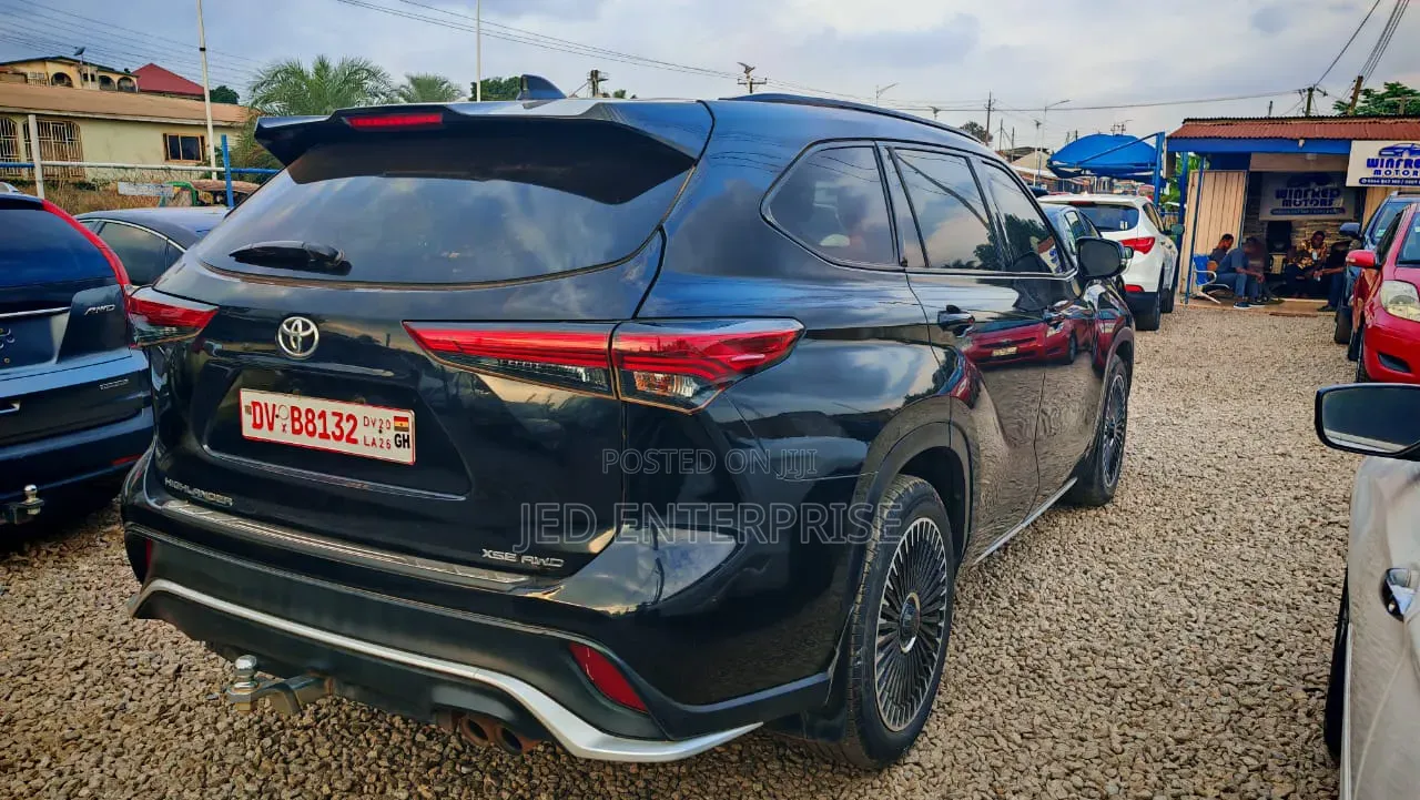 Toyota Highlander 2022 Black