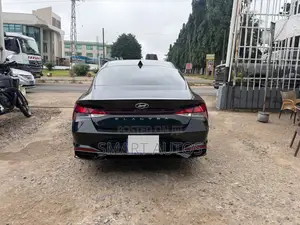 Hyundai Elantra SE 2021 Black