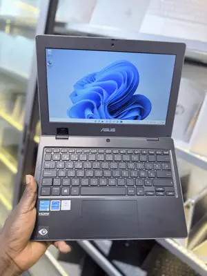 Laptop Asus A52JR 8GB Intel Celeron SSD 128GB
