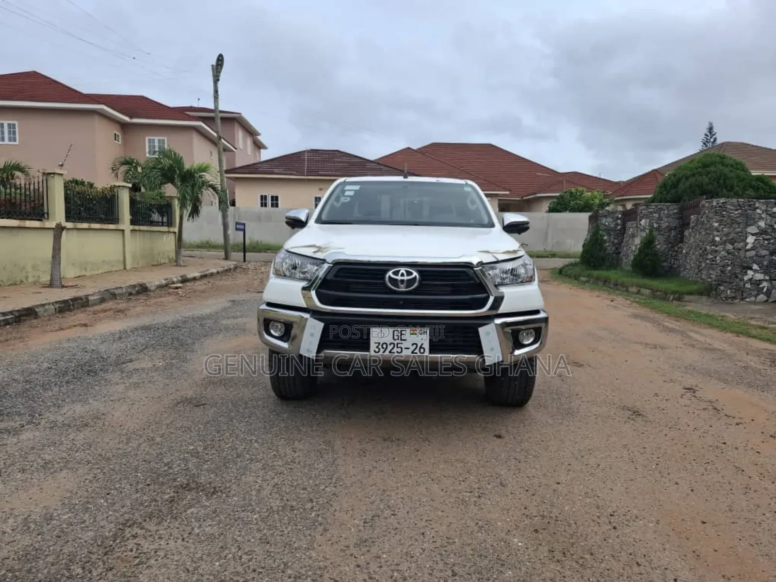New Toyota Hilux SR (Diesel) 2026 White