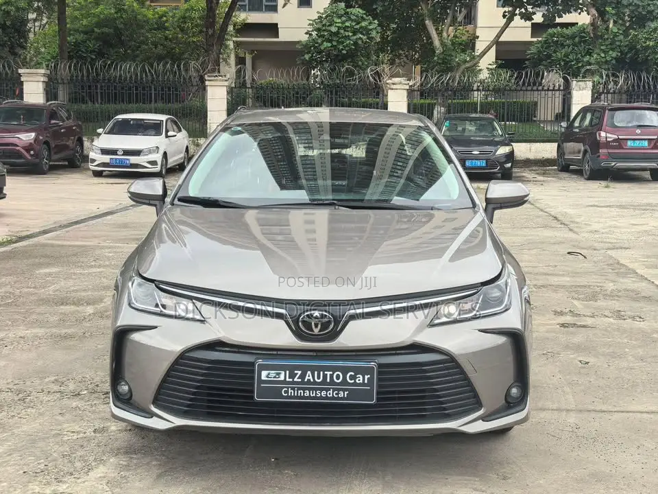Toyota Corolla 2022 Gray