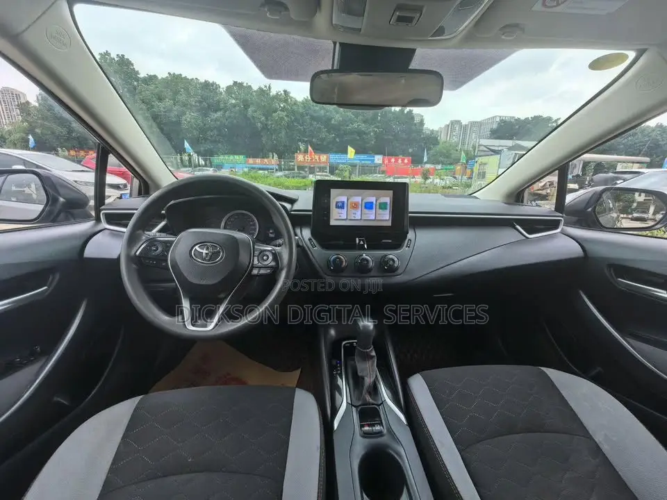 Toyota Corolla 2022 Gray