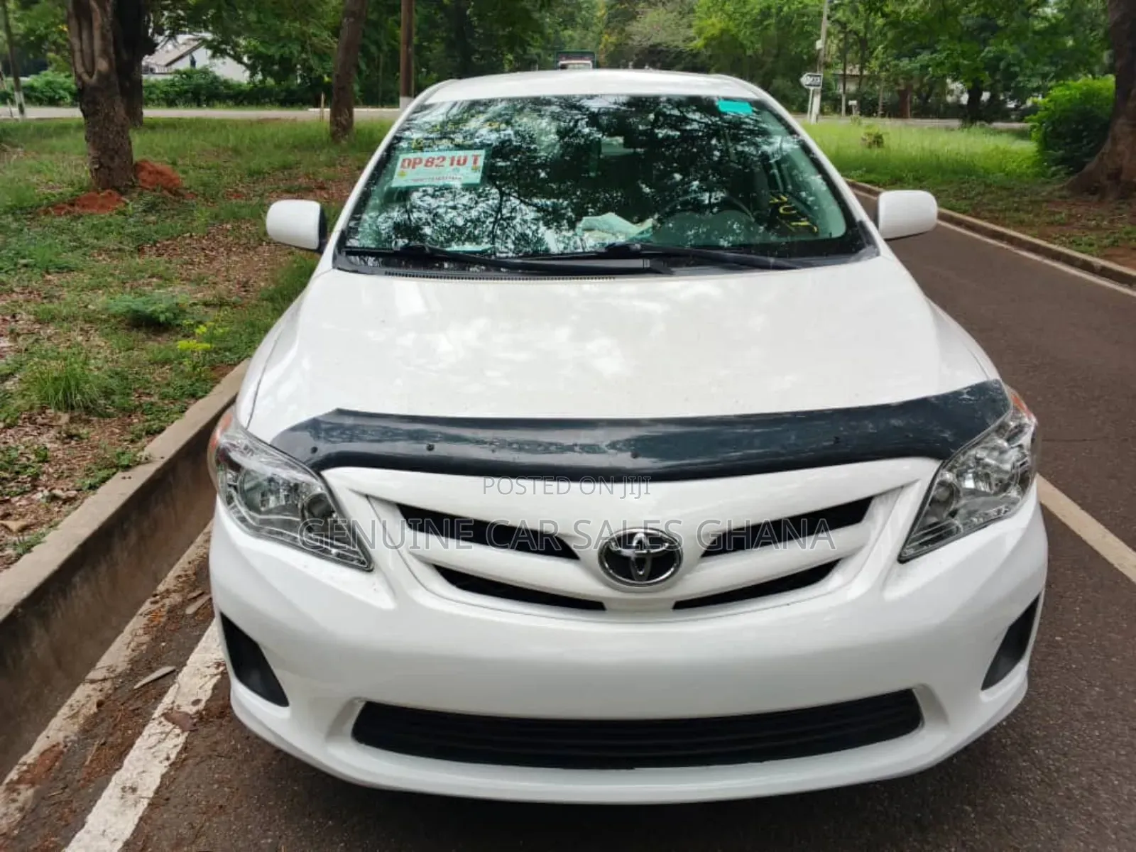 Toyota Corolla LE 4dr Sedan (1.8L 4cyl 4A) 2012 White