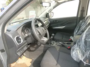 New Nissan Pick-Up 2025 Gray