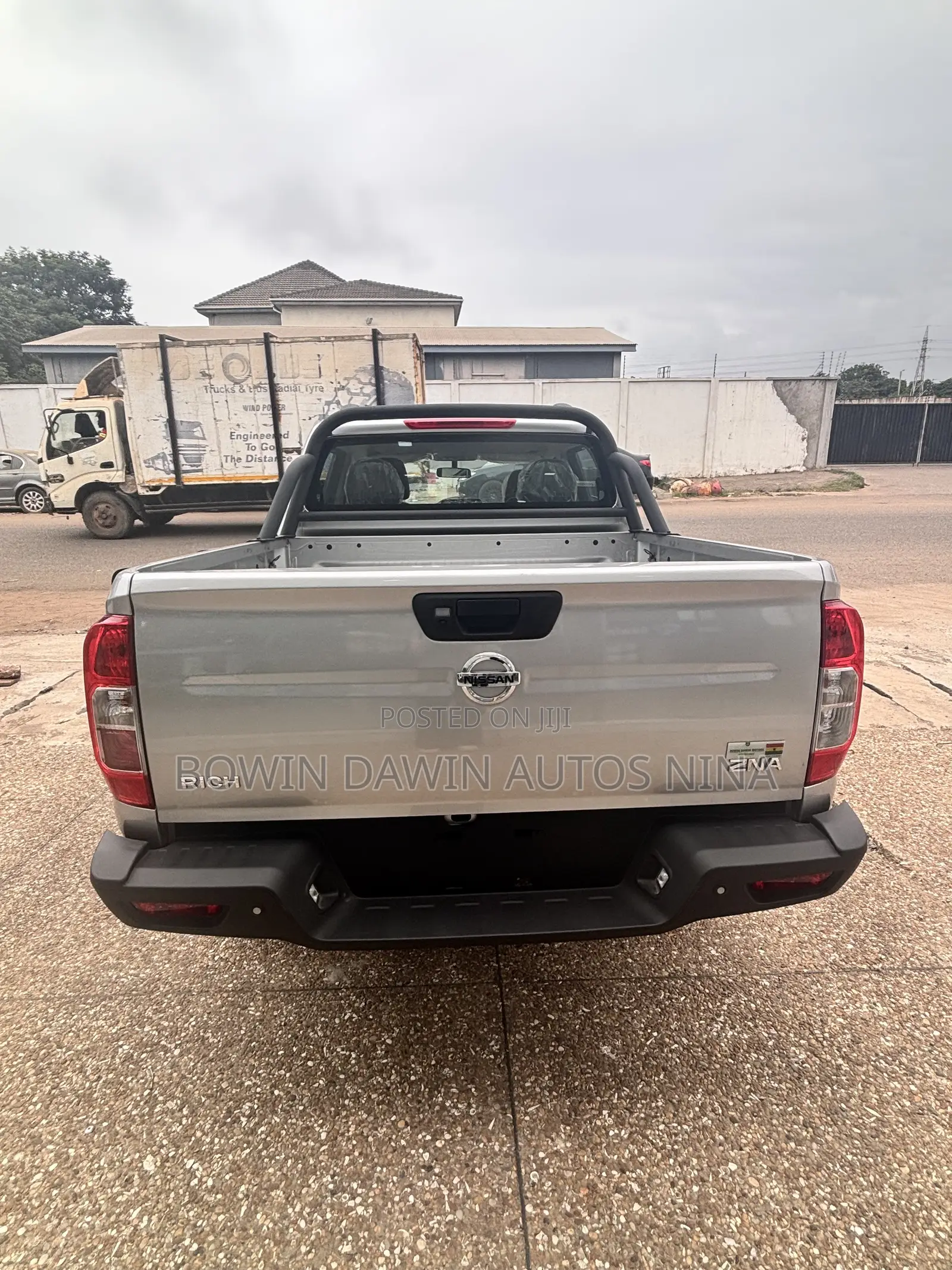 New Nissan Pick-Up 2025 Gray