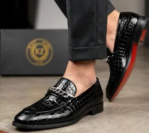 Christian Louboutin Chambelimoc Croc-Effect Patent-Leather Loafer