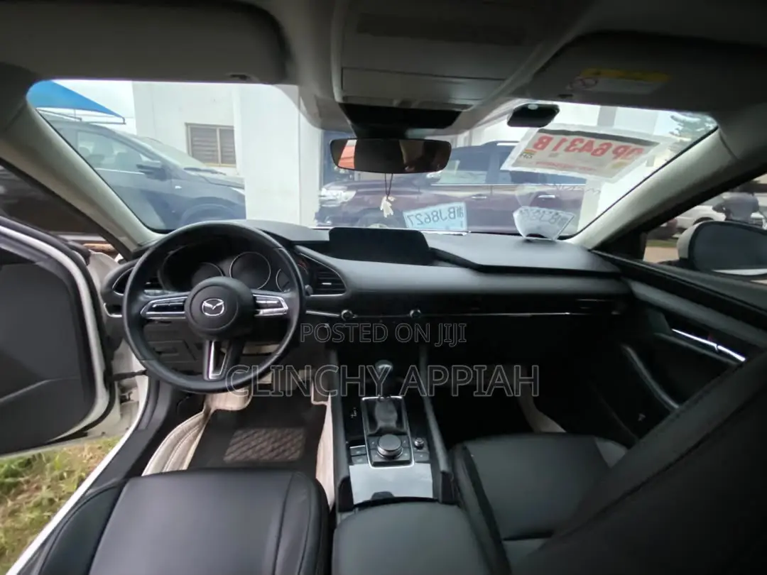 Mazda 3 2022 White