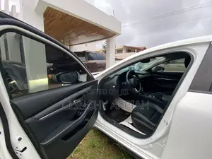Mazda 3 2022 White