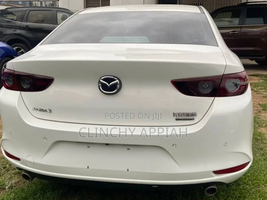 Mazda 3 2022 White