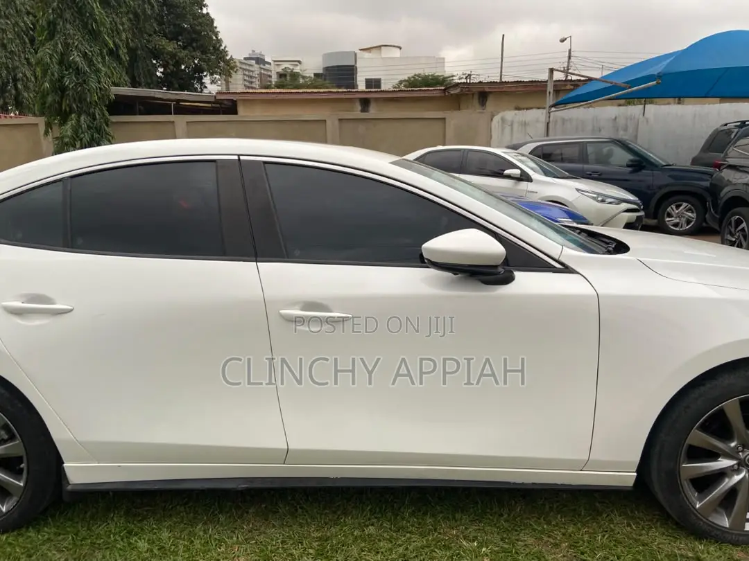 Mazda 3 2022 White