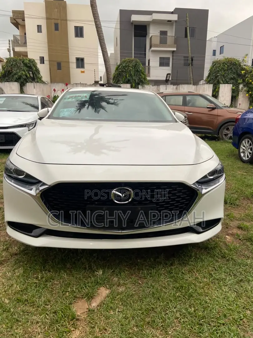 Mazda 3 2022 White