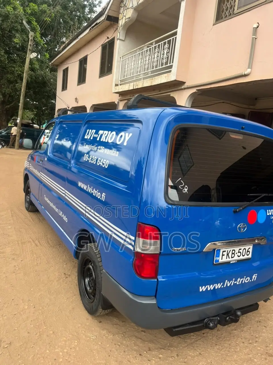 Toyota HiAce 2011 Blue