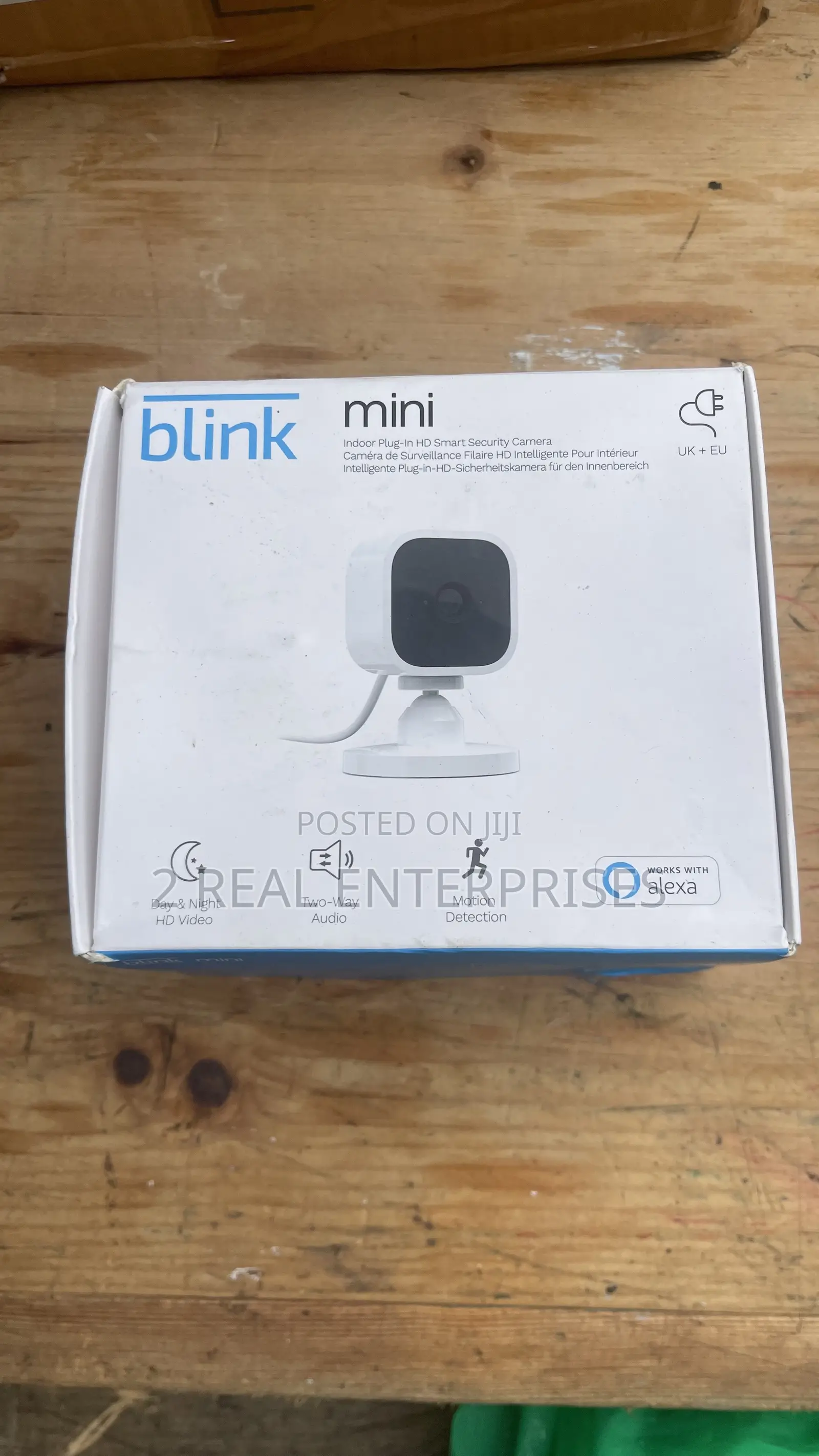 Blink Mini Indoor Plug-in HD Smart Security Camera
