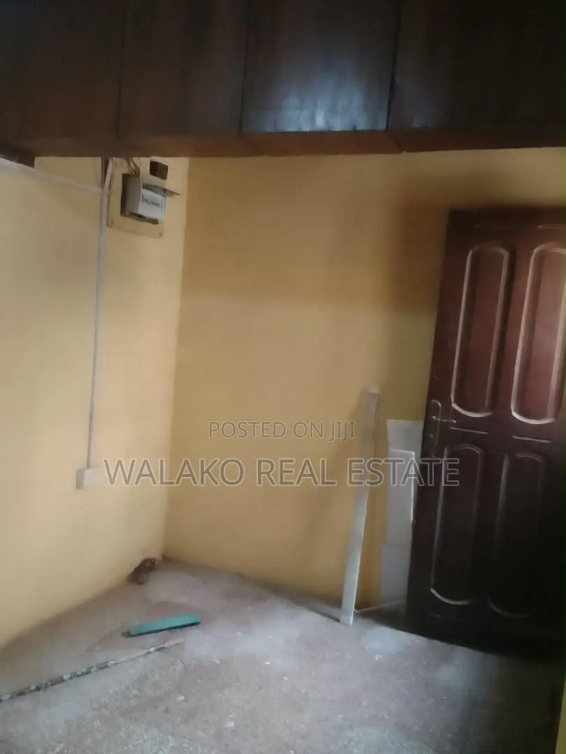 2bdrm Apartment in Awoshie for rent