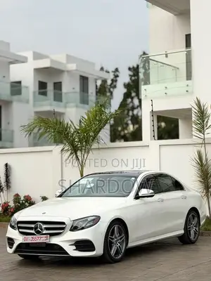 Mercedes-Benz E400 2019 White