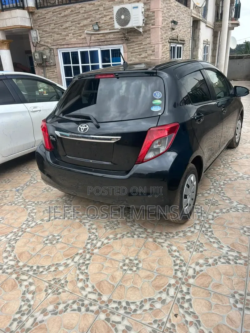 Toyota Vitz 2014 Black