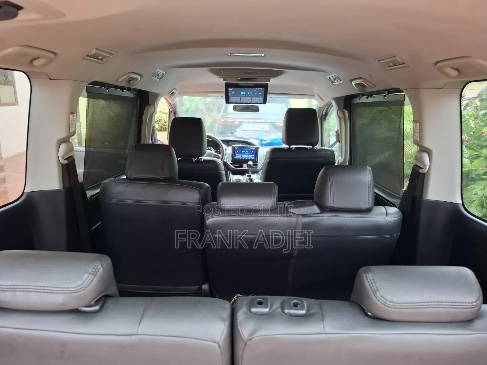 Toyota Voxy 2014 Blue