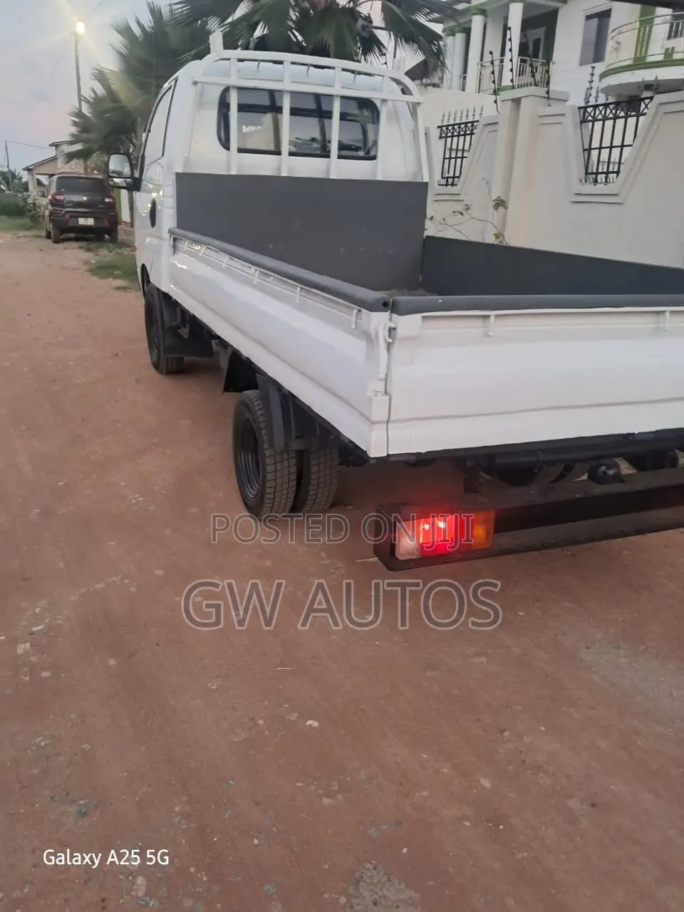 Kia Granbird 2006 White