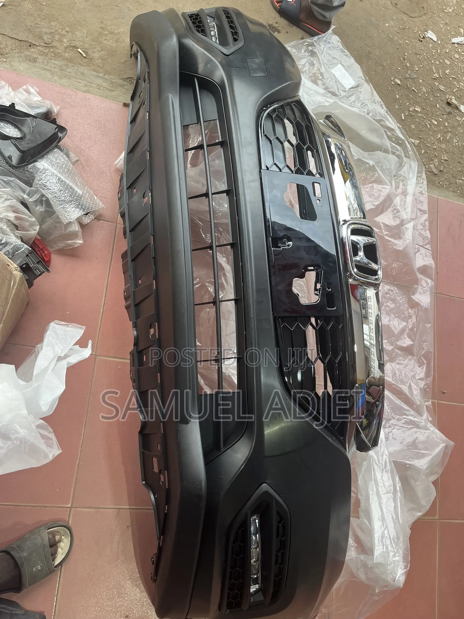 Honda HRV 2019,2020,2021,2022 Front Bumper Complete Touring/ High