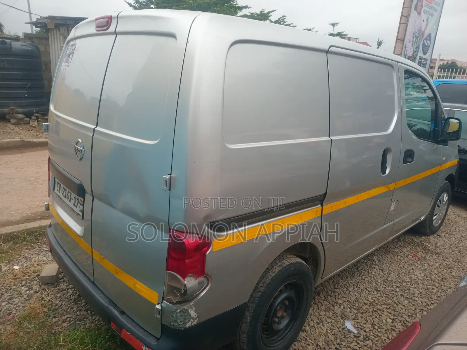 Nissan Caravan 2016 Silver