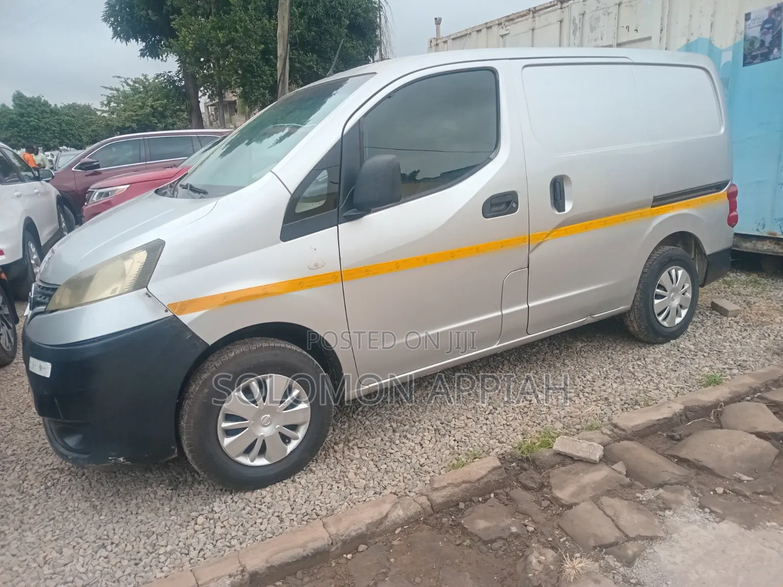 Nissan Caravan 2016 Silver