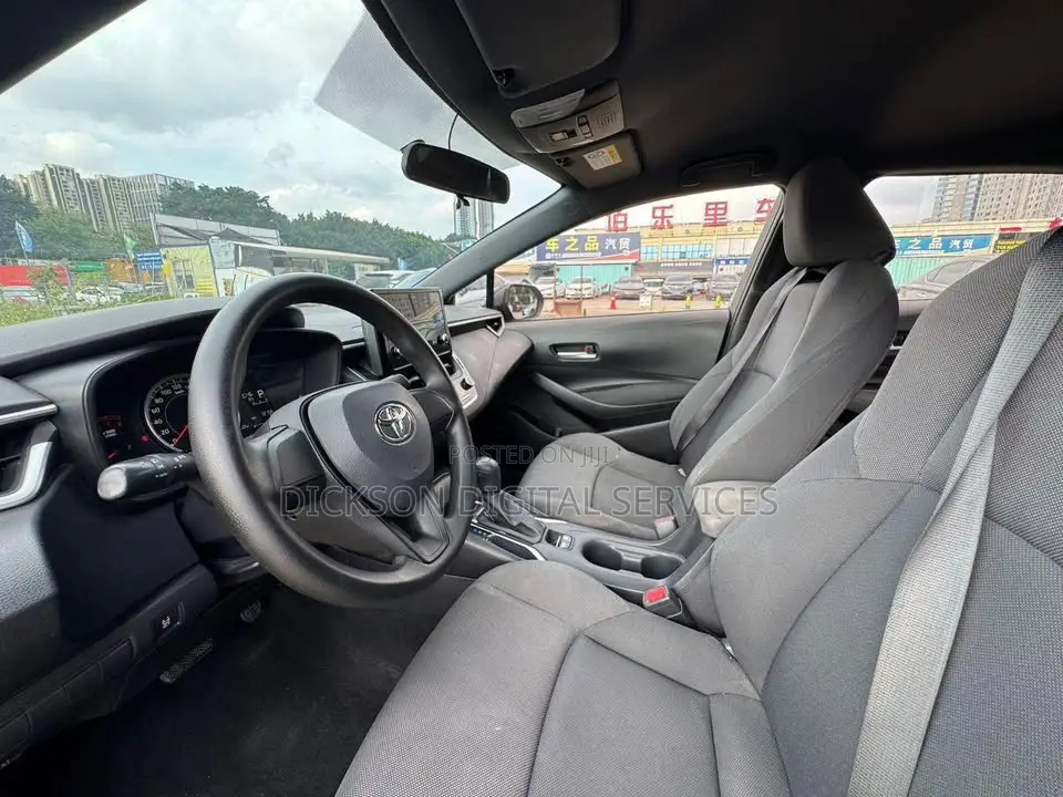 Toyota Corolla SE (1.8L 4cyl 6M) 2019 Black