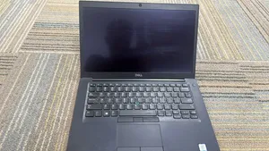 Laptop Dell Latitude 7390 8GB Intel Core i5 SSD 256GB
