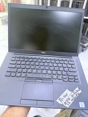 Laptop Dell Latitude 7390 8GB Intel Core i5 SSD 256GB