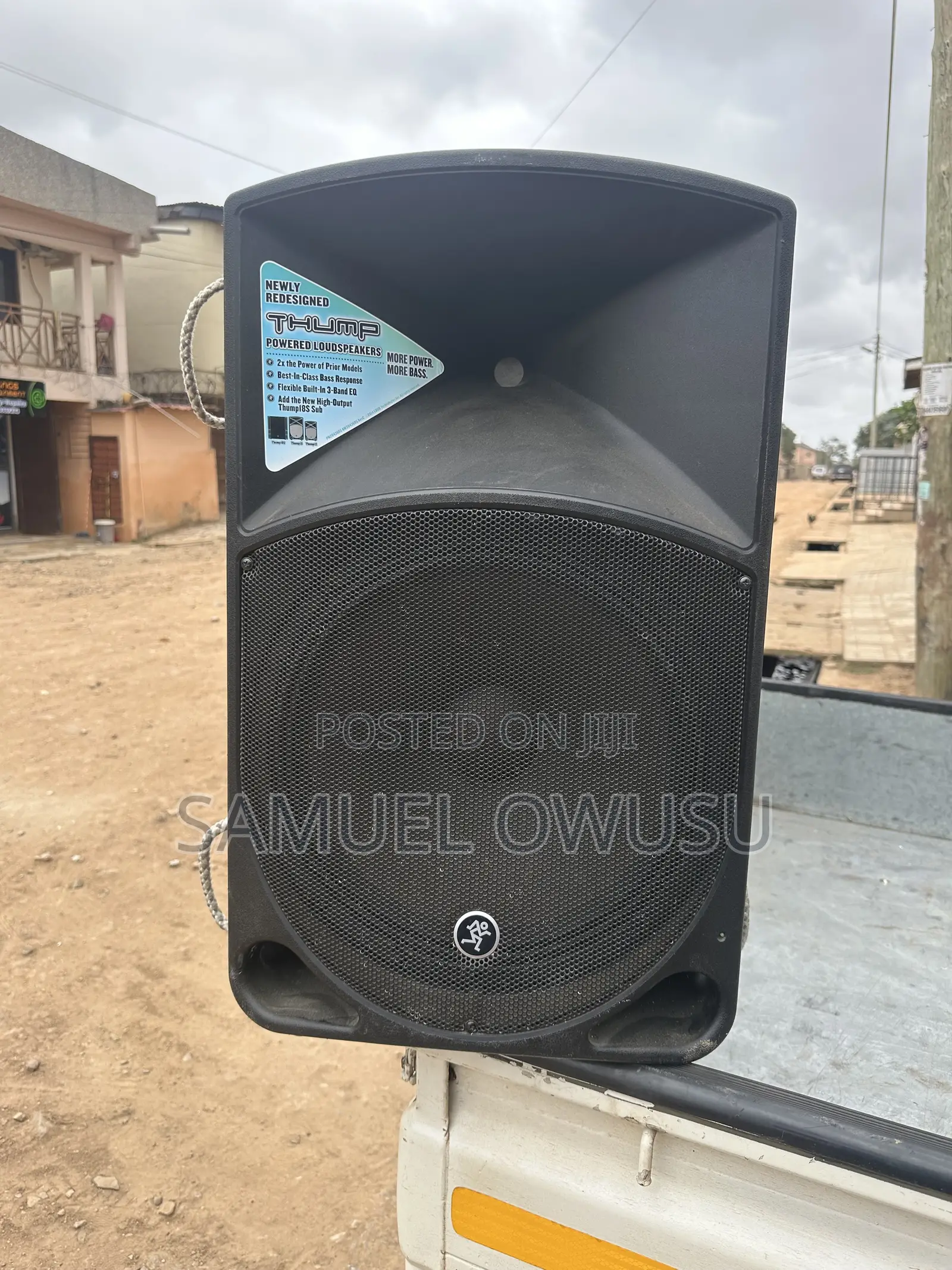 Mackie Speakers