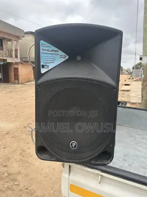 Mackie Speakers