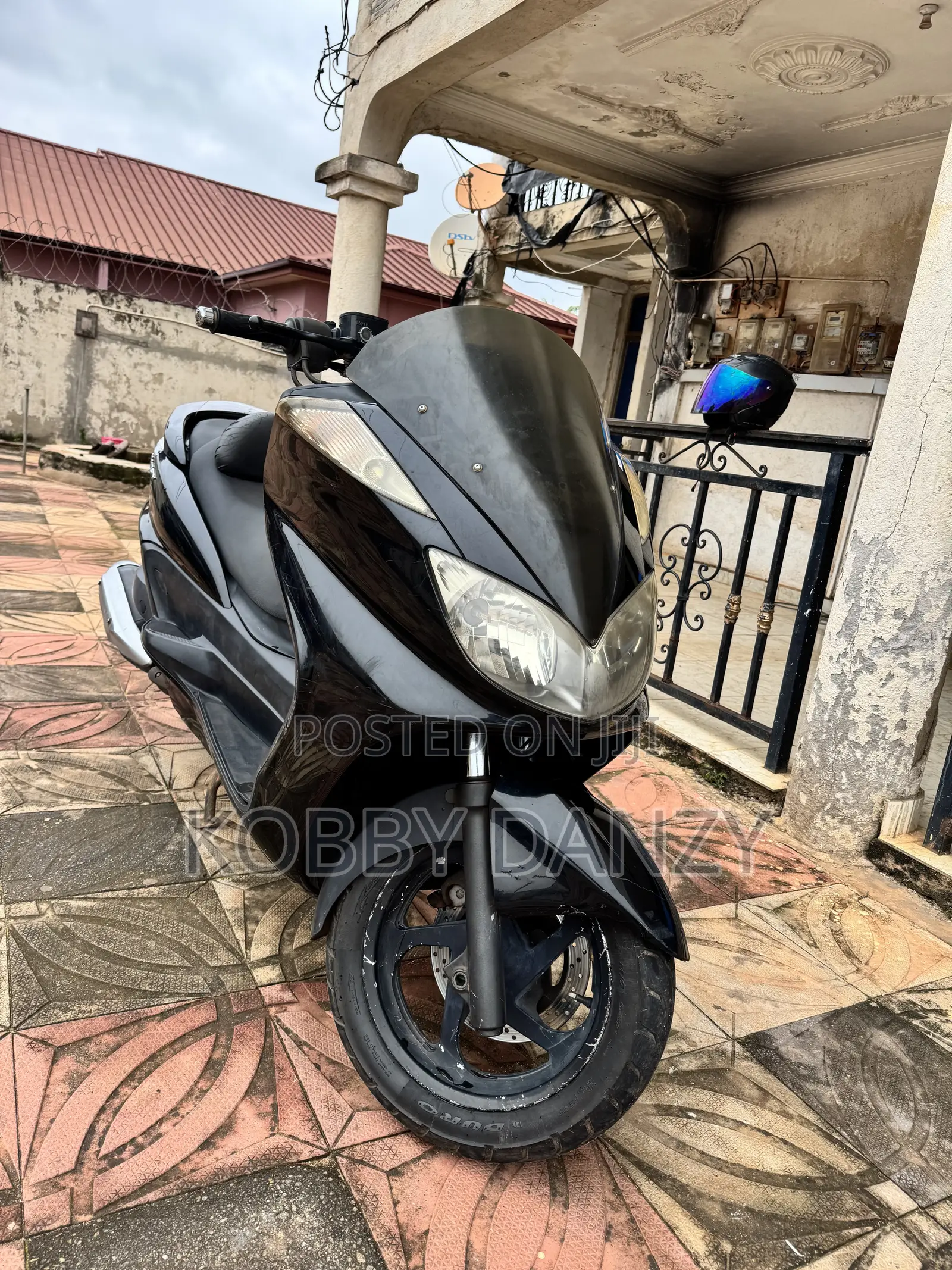 Yamaha Majesty 2013 Black
